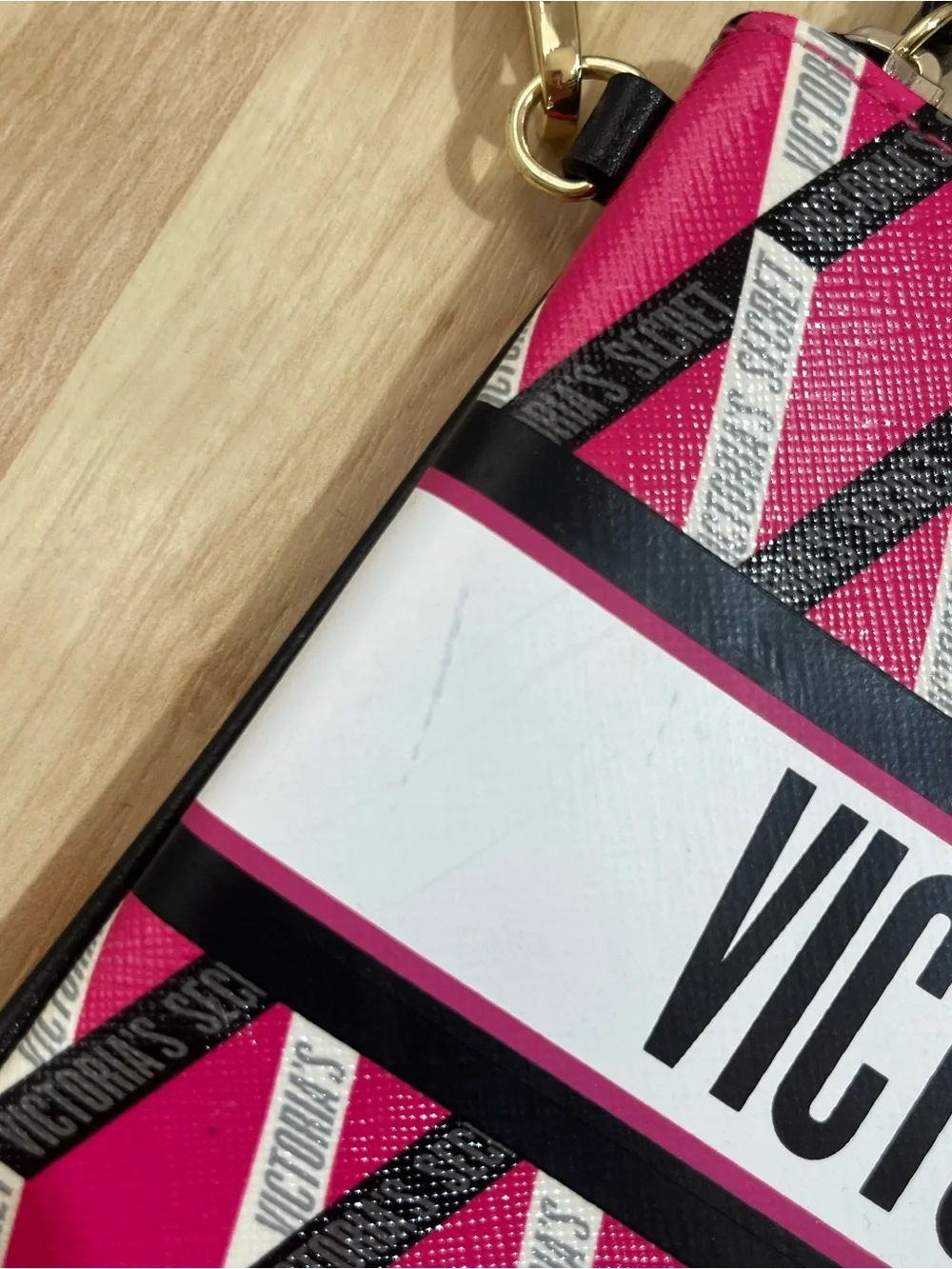 Victoria’s Secret Wristlet Cellphone Clutch